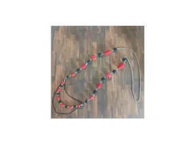 Collier long rouge et noir